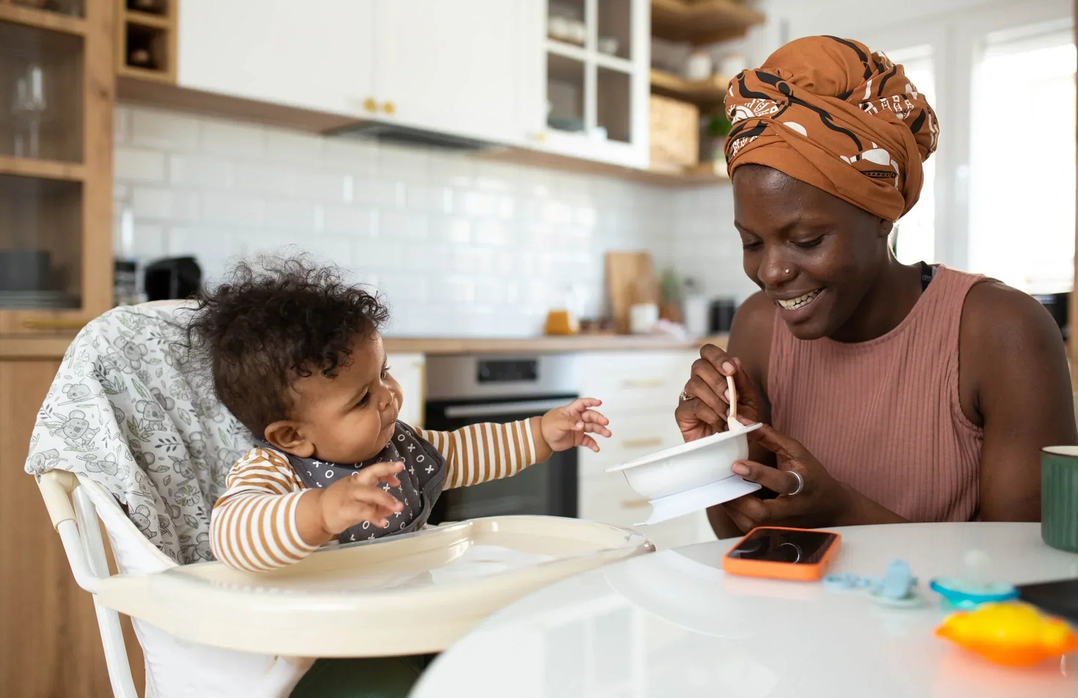 Introducing Solid Foods: Practical Tips and Feeding Essentials