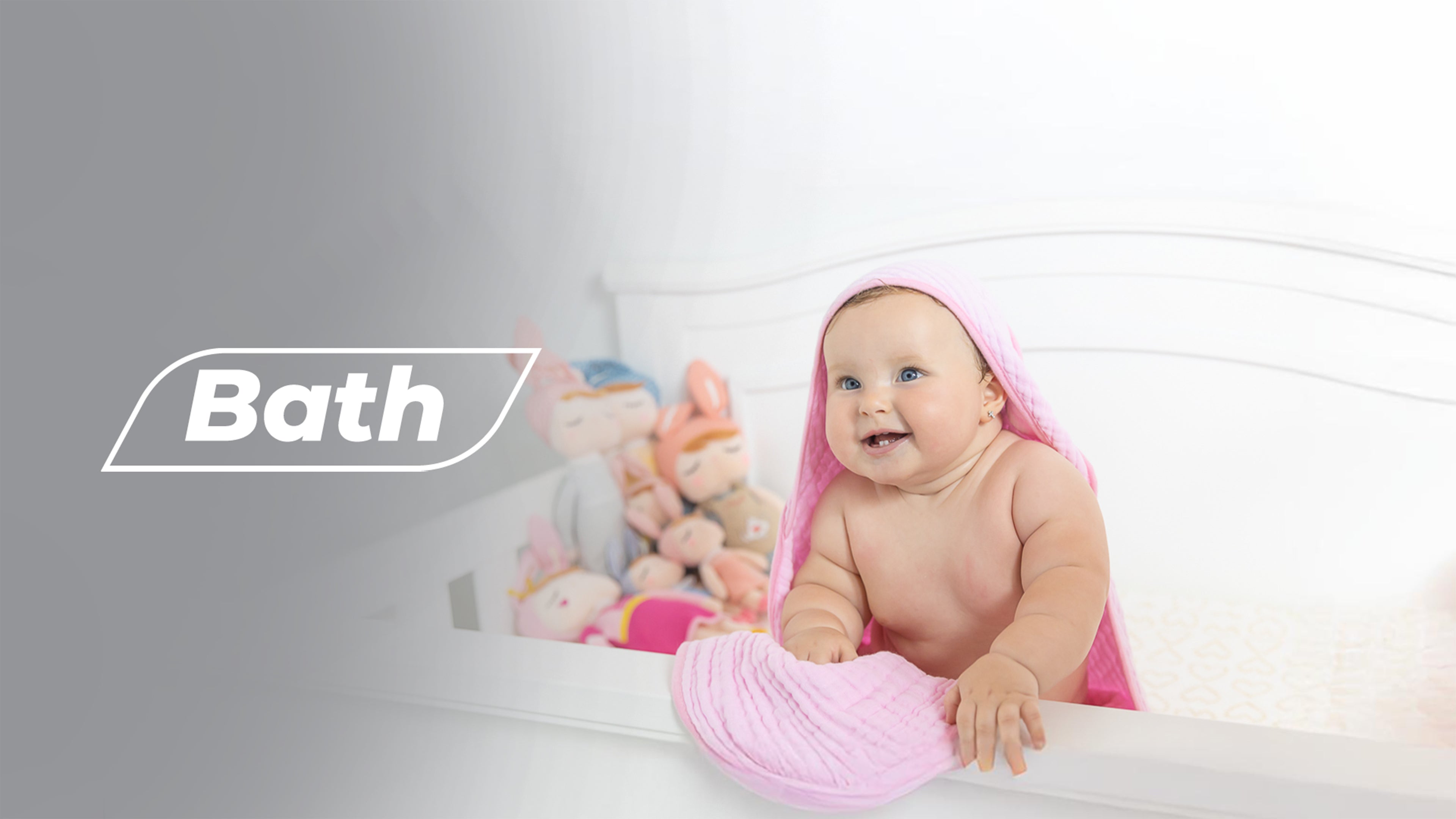 Baby with Primo Passi Muslin Towel